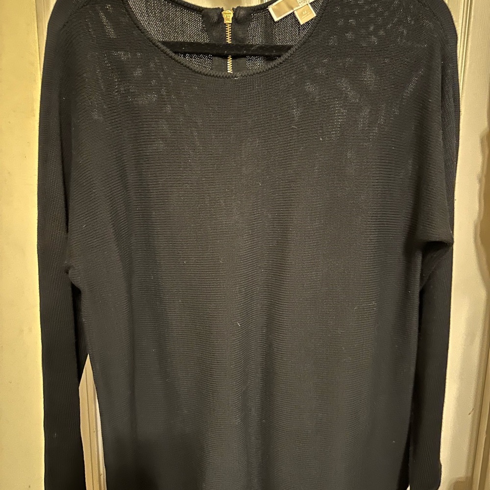 Stylish Black Zippered Sweater